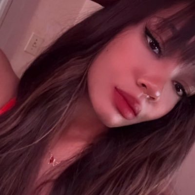 HoneyJGoddess's profile picture. 25 ❦ 𝓒𝓪𝓻𝓸𝓵𝓲𝓷𝓪 𝓜𝓸𝓶𝓶𝔂 🍑 Age Verified OF ❦ Free Sub ➺ https://t.co/7Dk6HFNNEu ❦ NO DM FEE 💰 = NO RESPONSE