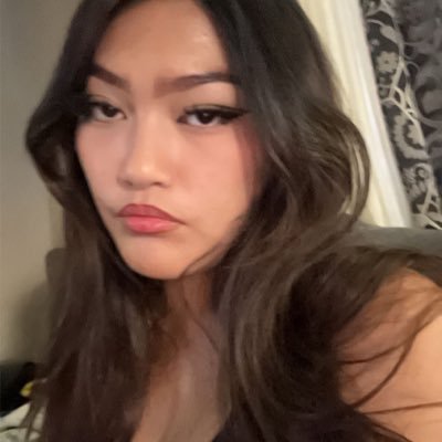 yeah idk. she/her🖤