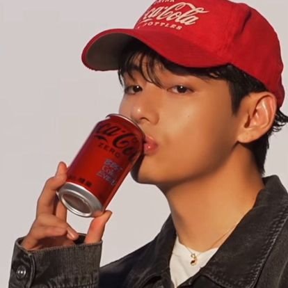 Yass⁷⁼¹ ☆semi ia ☆ ᴼⁿ ᵗʰᵉ ˢᵗᵃᵍᵉ Profile