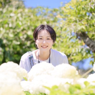 生活に溶け込み、ずっと選ばれるデザインを|UI/LP/HP/ロゴ/バナーなど構成からデザインまで丁寧に対応いたします|納期:1ヶ月以内|デザイン料金目安:LP10万〜/HP12万〜|ポートフォリオ:https://t.co/VIFbtdDwIA|元介護福祉士・事務・リゾートバイト|ご相談📩:1229ask@gmail.com