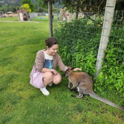 HayleyCBee's profile picture. Formerly Hot Potato Tweets 🥔