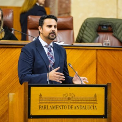 Parlamentario @psoedeandalucia por #Almería. Doctor en Ciencias Sociales. Licenciado en Ciencias Políticas y de la Admón. Máster en Comunicación.