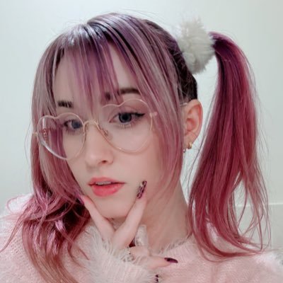 hi, I'm Pengi! AUS 🇦🇺 29 💕 ✨ Artist ✨ Graphic Designer ✨ Idol @amuse_pro ✨ aespa enjoyer/MY ✨ she/her