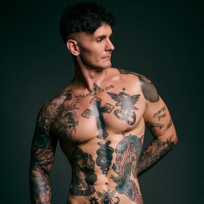 🔞🇺🇸💙🤍 DM For Collabs in 🇪🇺and 🇺🇸I only reply on OF,NO Pay per view https://t.co/axkf4HEVmt 💙🤍
