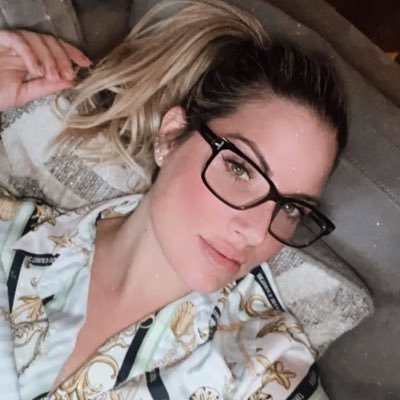 Scottmary9009's profile picture. Looking towards …….👉 to the future  💪