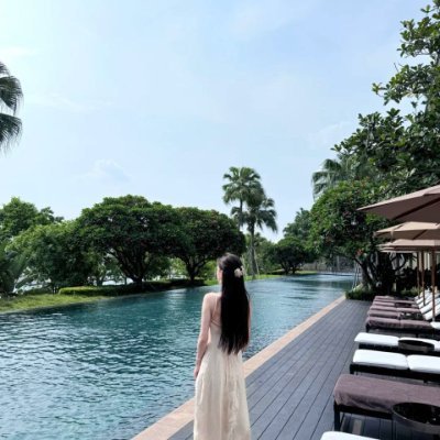I am extremely passionate about playing golf, doing fitness exercises, and traveling. At the same time, I also thoroughly enjoy the delicious food in various pl