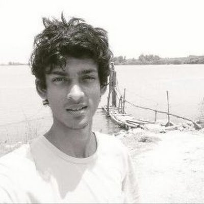 OyeshZ32083's profile picture. 
