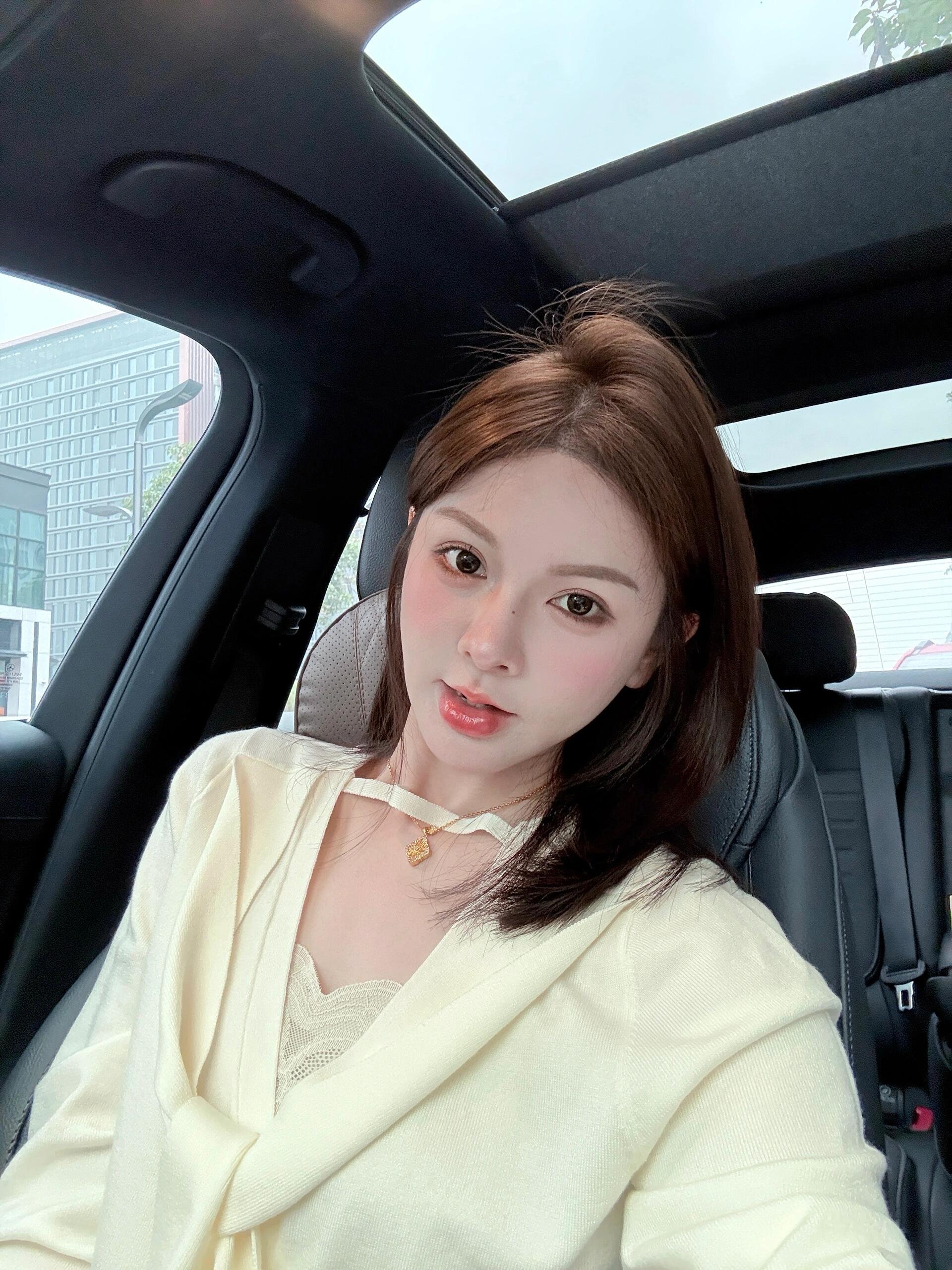 After being single for a long time, I feel lonely and want to find someone to accompany me and fall in love.