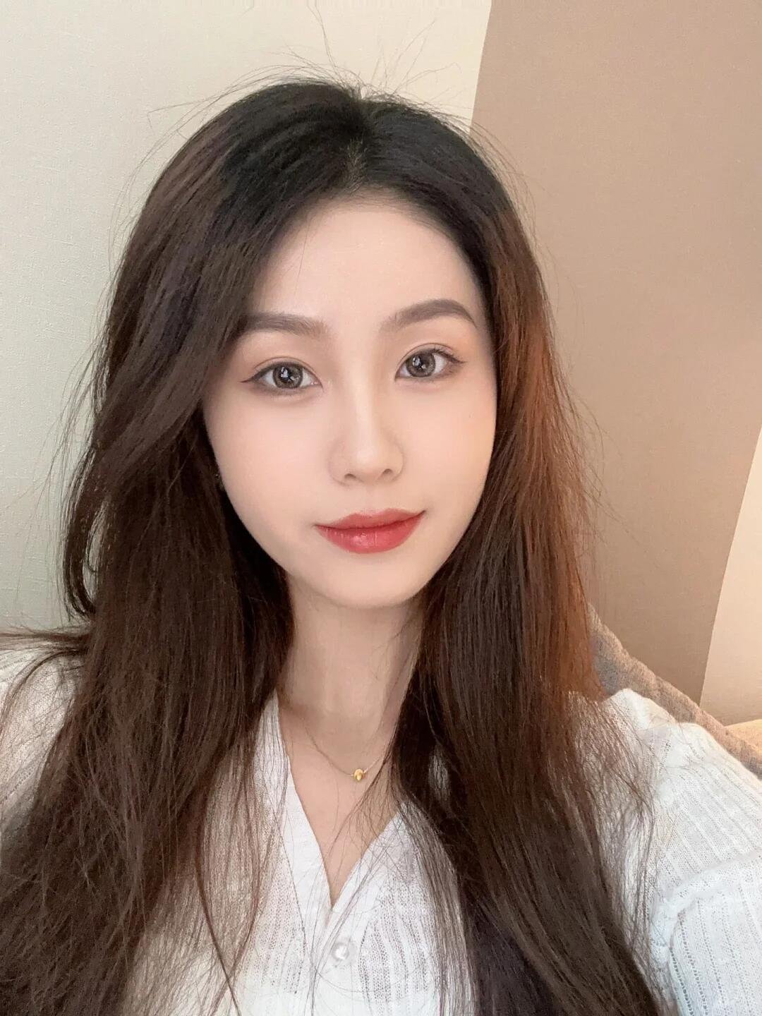 Buhool2859's profile picture. After being single for a long time, I feel lonely and want to find someone to accompany me and fall in love.