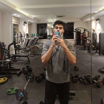 i_amaanKhann's profile picture. 