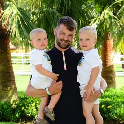 Josh7R's profile picture. This is the one 🇾🇪