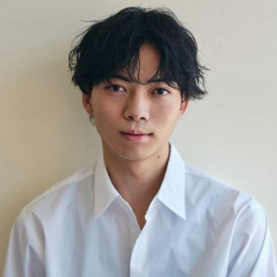 kento_suenaga_'s profile picture. 俳優(23) が0から始める映像制作の過程をゆったり発信していきます🎥 ローラスケートもやってます🛼