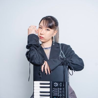 作詞/作曲/編曲/Keyboard/Recording/Mixing etc…/ご連絡はDMまたはayr.222222@gmail.comまで