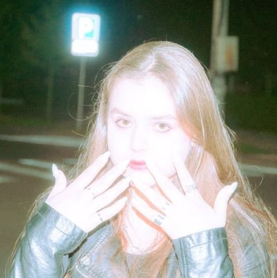 __minholly__'s profile picture. ‼️ukr/some eng 🧷 she/her 🧷
'люди як кораблі..' 
тобто якщо російські - то йдуть нахуй.