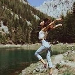 Couewie7743's profile picture. 