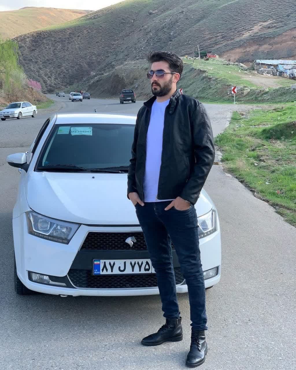 JaiKumarShukla3's profile picture. مثل اقیانوس باش آرام اما عميق!🌊