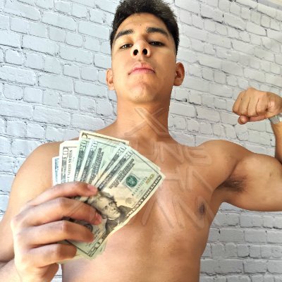 Alpha cashmaster, +18.
Nikes, feet, sox, boxing, football, abs, pecs, pits, leather, drains...
Kinda exclusive, only notice DMs with $£€ FIRST so don't be broke