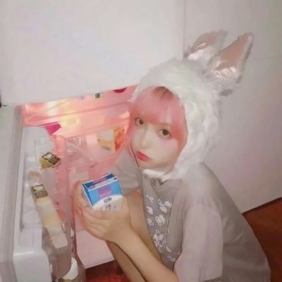 o4w4E83d4EjF6's profile picture. 