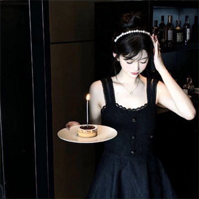 cWSaLAzgVJ7iAI4's profile picture. 