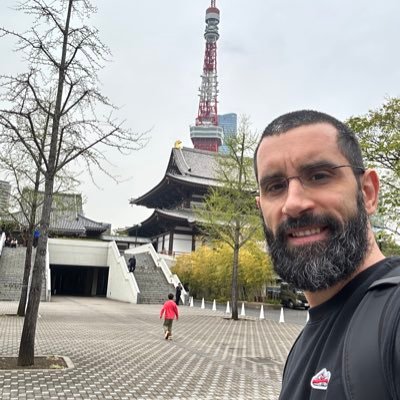 DaniMagMar's profile picture. SRE/DevOps/K8s/BigData