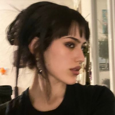 al1kari's profile picture. 