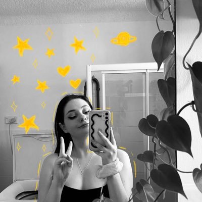 |24| 🪴 Plant Mother who writes occasionally 🪴 | ‘Does she like Paramore or something?’