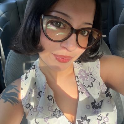 just a girlie who crafts dainty, coquette insect taxidermy 🐞