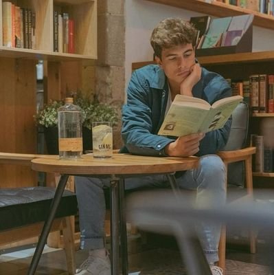كاتب محتوى | أكتب مايجول في خاطري🖋️.
