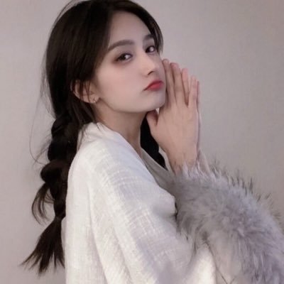 70XD979cBrFbG's profile picture. 