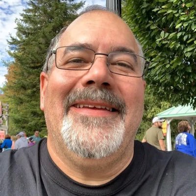 SinnamonWiseman's profile picture. everybody are important