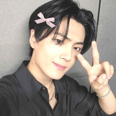 ㅤㅤ☆ㅤ゚・ 𝓔nhypen &... world ! 🦄 🪽
FAN && PERS ACCOUNT 🌺 ⑅.⁺ L♡VE Ø7 𝓟rinces , #Jay wifeyy 🍥🌷🩷
