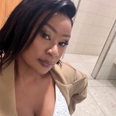 lEbO_O's profile picture. Mom💞
Metallurgy Graduate👩🏽‍🎓
Zen🧘🏾‍♀️