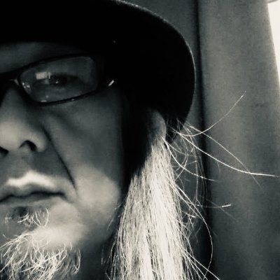 和丸だす。勿論本名ではありませんが、親にも親戚にも本名で呼ばれた事有りません。
京都に住んで早30余年…京都の知人の中にも私の本名を知らない人がいる…
取り敢えず音楽の無い生活は考えられない…まるで某外資系CD店のキヤッチフレーズみたいなヤツです。