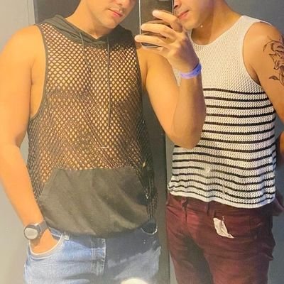 Casal versátil, bem resolvido e quente na medida certa. Estamos sempre em busca de aventuras com Casais ou solteiros 😈
#CasalNaoMono