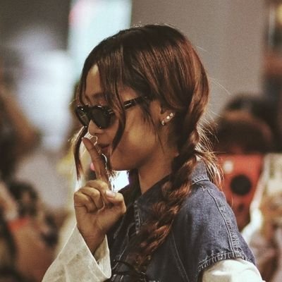 Namtanfilm daughter 🤍❤️🩹
Fan Account 🇮🇳
L U N A R 🐼 🐥
