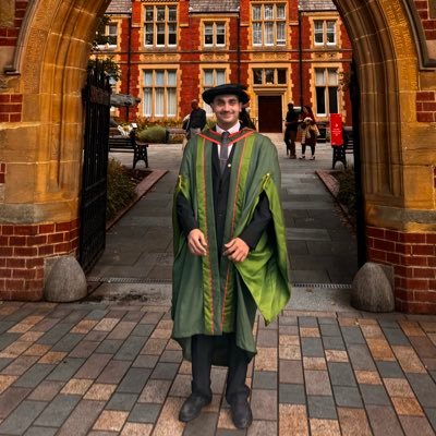 PhDone @universityleeds 🔬🧬 | Medical Biochemistry اللهم انفعني بما علمتني او علمني ما ينفعني وارزقني علما ينفعني