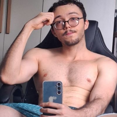 Um dos 143 Katycats que sobraram
Me segue na twitch e no tiktok:
@cicocice