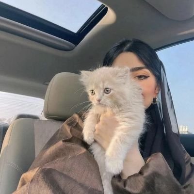 كُنت من النوع الذي لا يغلق بابه في وجه أحد .. فمررت بتجارب جعلتني لا أفتحه من الأساس