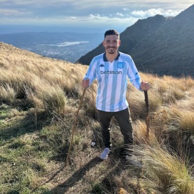 Hincha de Racing 🎓Abogado UBA ⚖️ Ex futbolista ⚽️ Cocinero amateur 👨🏽🍳