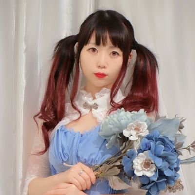 suta_si_zu_risa's profile picture. 異種型ダンスボーカルユニット。
メンバー兼プロデューサー。現役シンガーソングライター🎸
シンガーアカウント（@imaimairisa）
公式アカウント、お仕事ご依頼、LIVEオファーはこちらへ→（@sutas_staff）
You Tube、TikTok、やってます！
ライブご予約DMにて受付中!