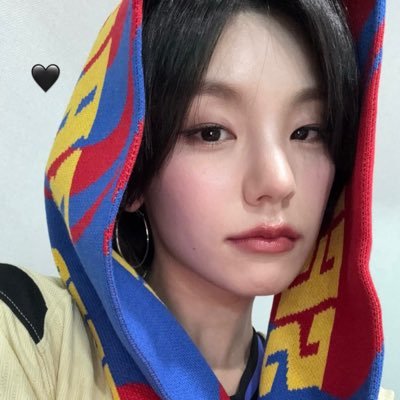 20 • multi-stan • ult group: itzy • retired hosie