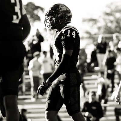 Roman catholic | ‘27| 6’3ft • 190lbs•🏈 wr/S •🏀 combo guard| s025860@students.lmsd.org|215-475-7890