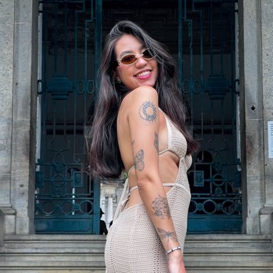 Camillevieira__'s profile picture. universitária falida