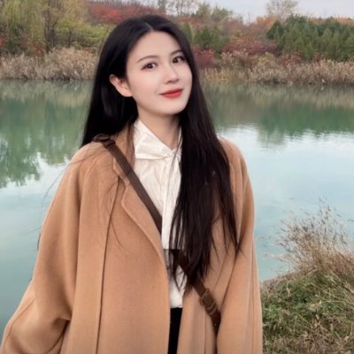 Angelina930518's profile picture. Love traveling and summer