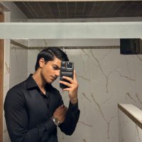 Moiz (@moiz_tahir_) 's Twitter Profile