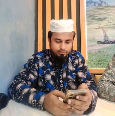 আসসালামু আলাইকুম ওয়া রহমাতুল্লাহ
আমি একজন নওমুসলিম।
আল্লাহ মহান।