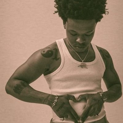 Cuenta fan en español dedicada a Nasty C, referente del Hip Hop 🇿🇦. Cobertura de datos, evolución artística, curiosidades y actualidad
Owner: @GabrielZxZ10