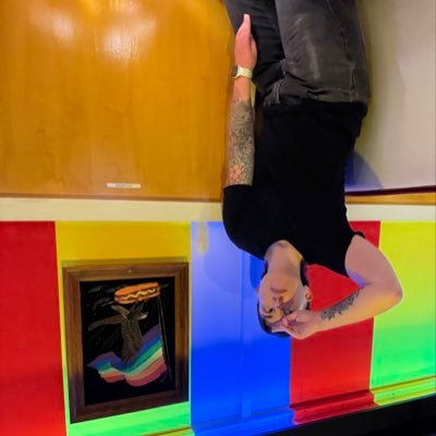 Official Yeet Fish Aficionado | probably at a concert or a hockey game 🖤✌🏻 (he/they)