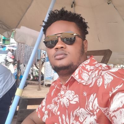 WowahGeorge's profile picture. Public figure