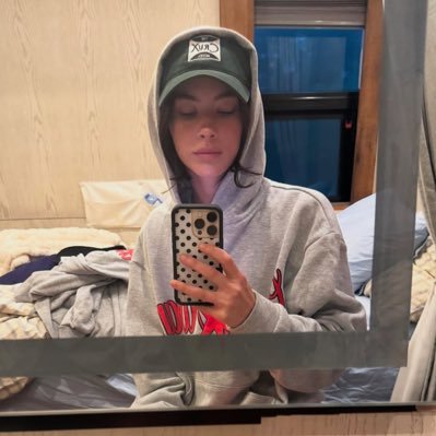 dandl1ion's profile picture. 18